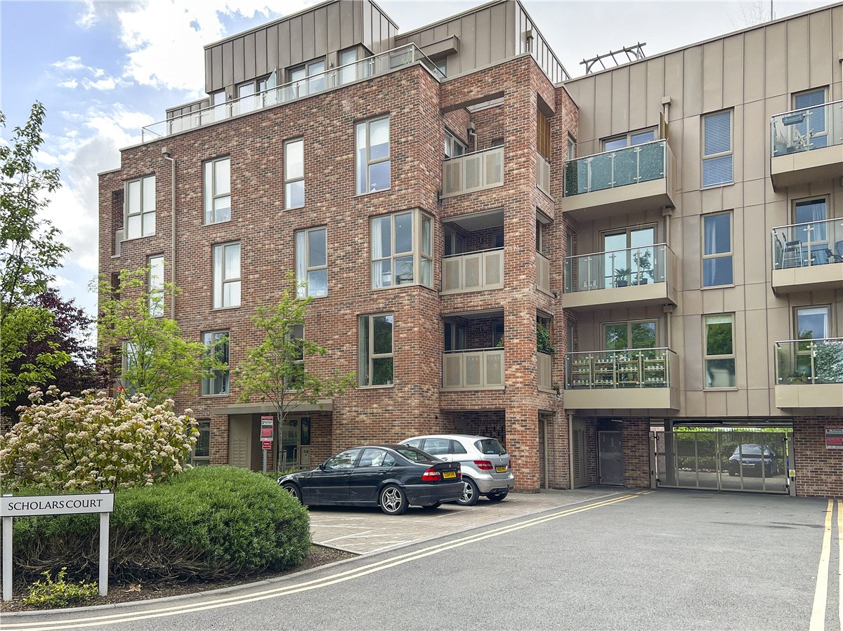 3 bedroom Flat, Harrison Drive, Cambridge, CB2 - Sold STC
