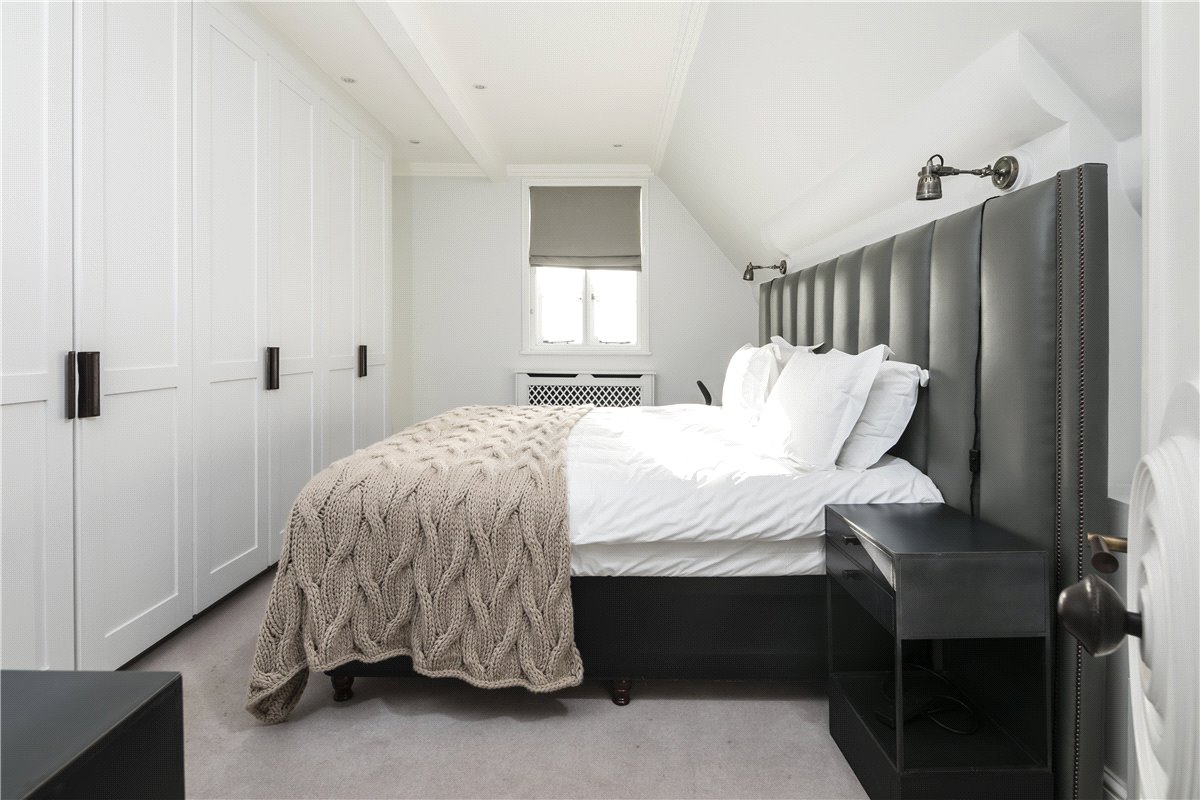 4 bedroom Flat, North Audley Street, London, W1K - Available, Image 11