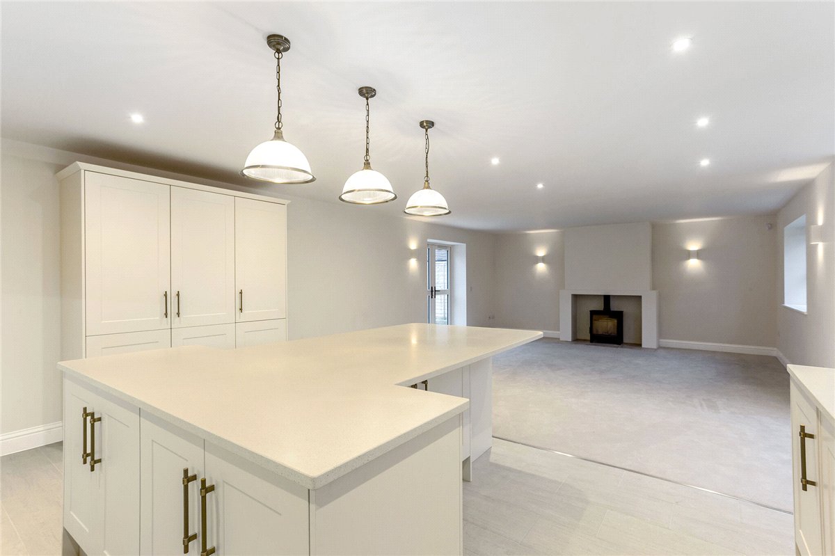 2 bedroom Cottage, Ram Alley, Ashford Hill, RG19 - Available, Image 12