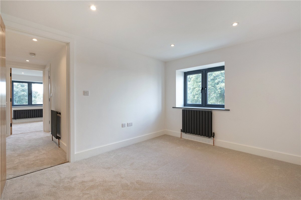 4 bedroom Cottage, Camela Lane, Camblesforth, YO8 - Available, Image 22