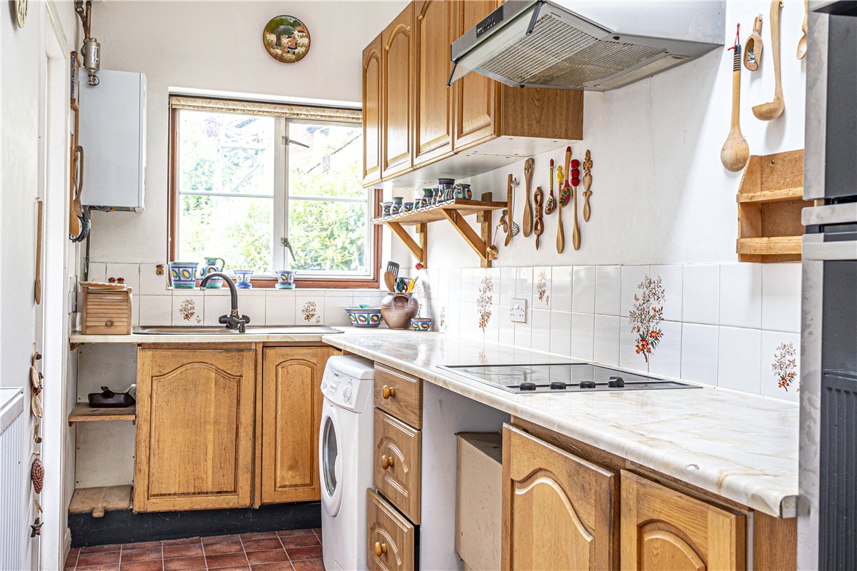 2 bedroom House, Hyde Close, Winchester, SO23 - Sold, Image 7