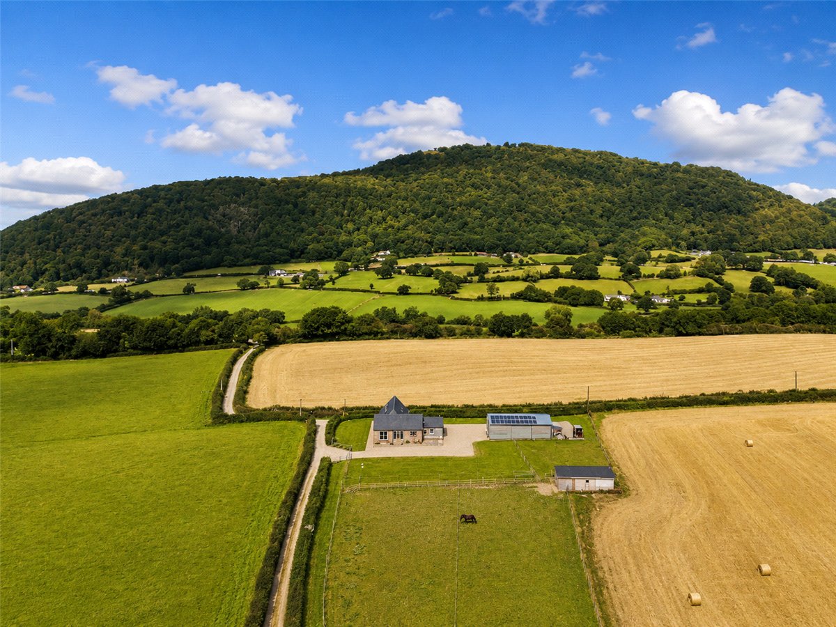 4 bedroom House, Trewern, Welshpool, SY21 - Available, Image 4