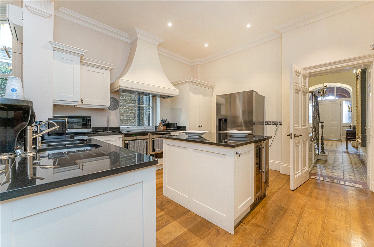 4 bedroom House, North Audley Street, Mayfair, W1K - Available, Image 20