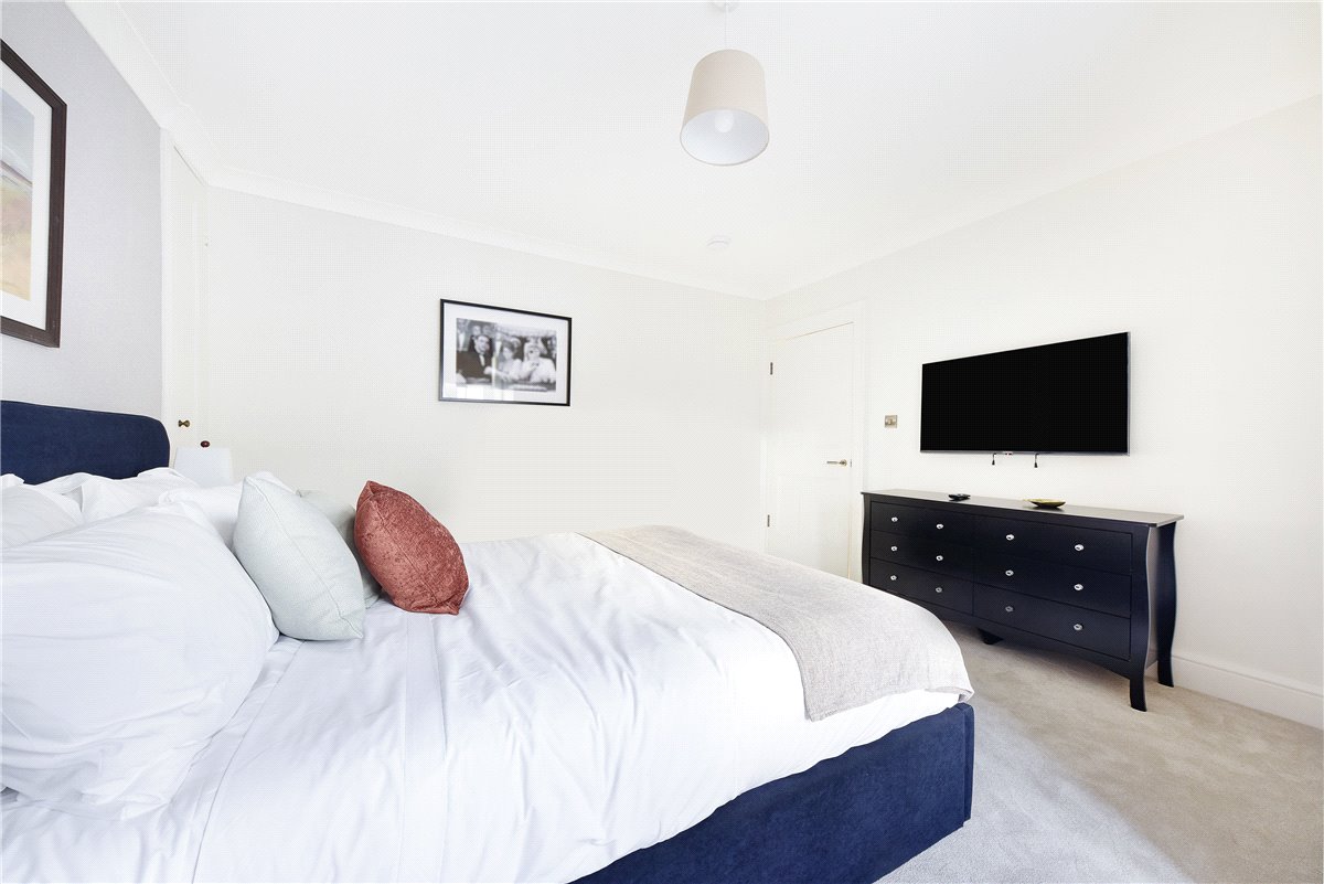 4 bedroom Flat, Harley Street, Marylebone, W1G - Available, Image 10