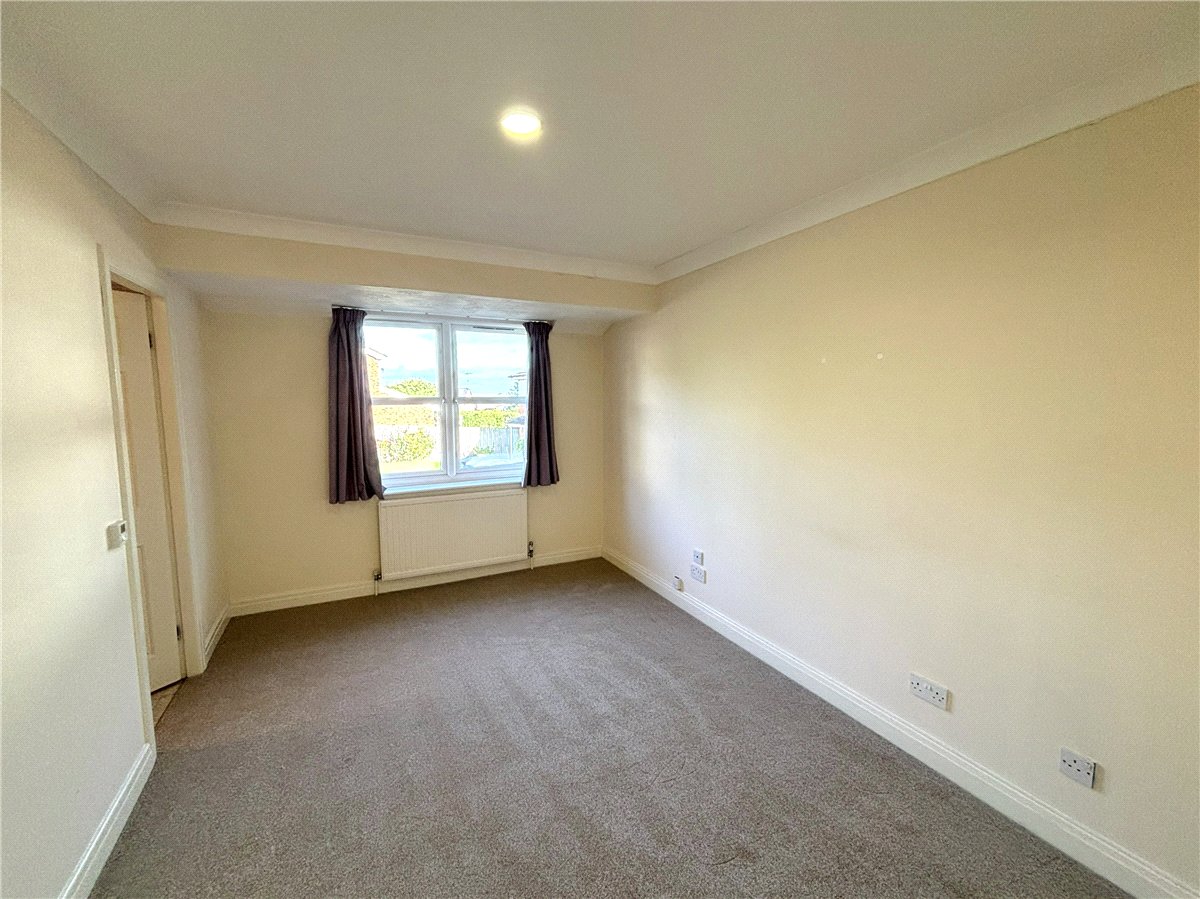 4 bedroom House, Azerley Grove, Harrogate, HG3 - Available, Image 7