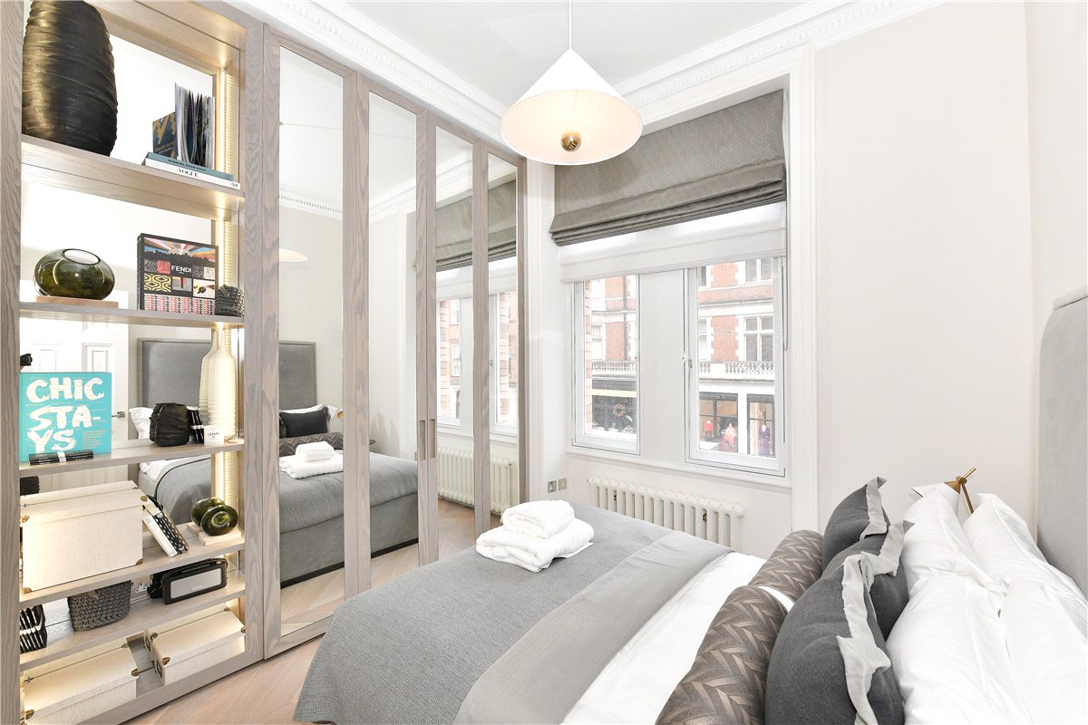 2 bedroom Flat, Mount Street, Mayfair, W1K - Available, Image 17