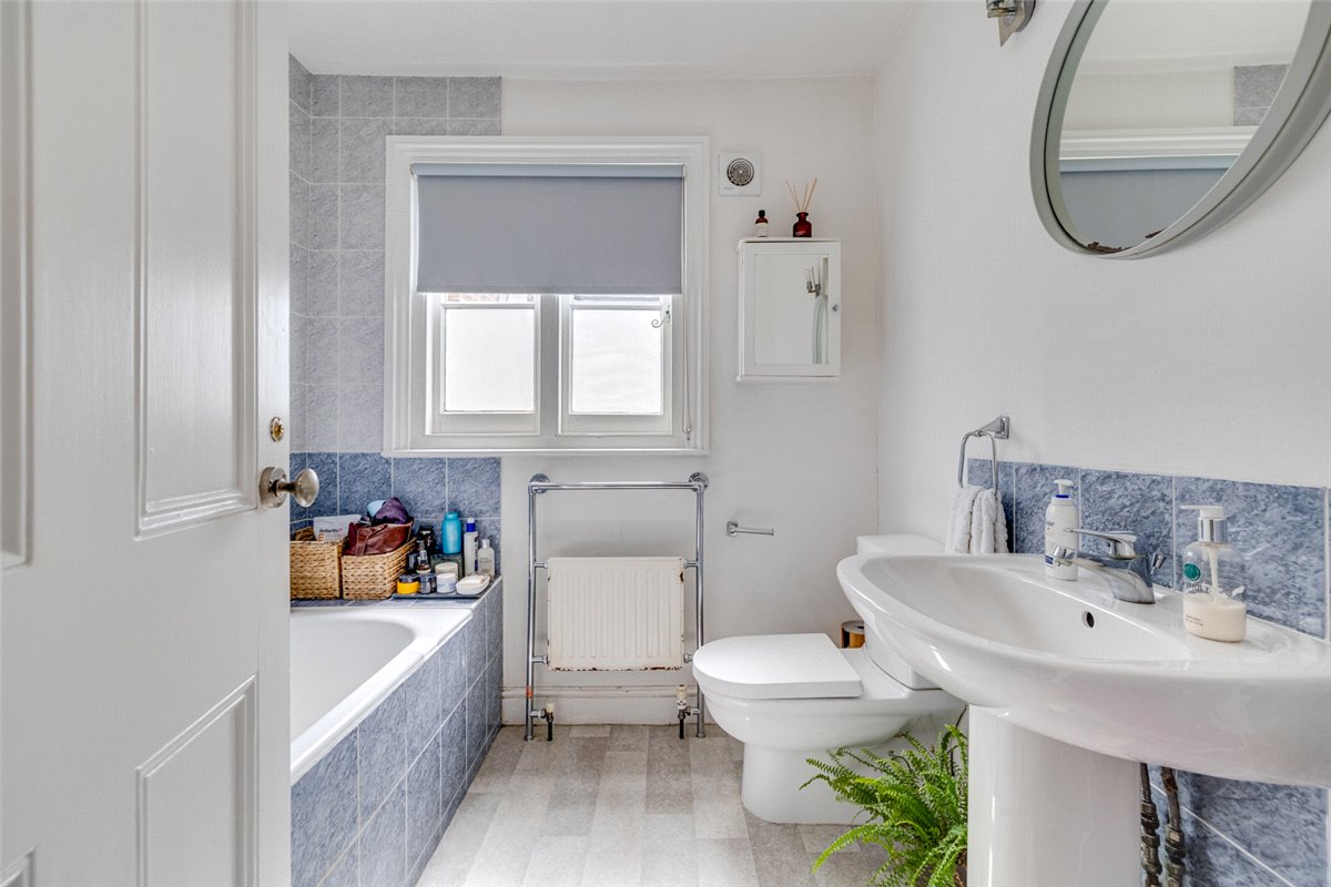 4 bedroom House, Grove Road, London, SW13 - , Image 2
