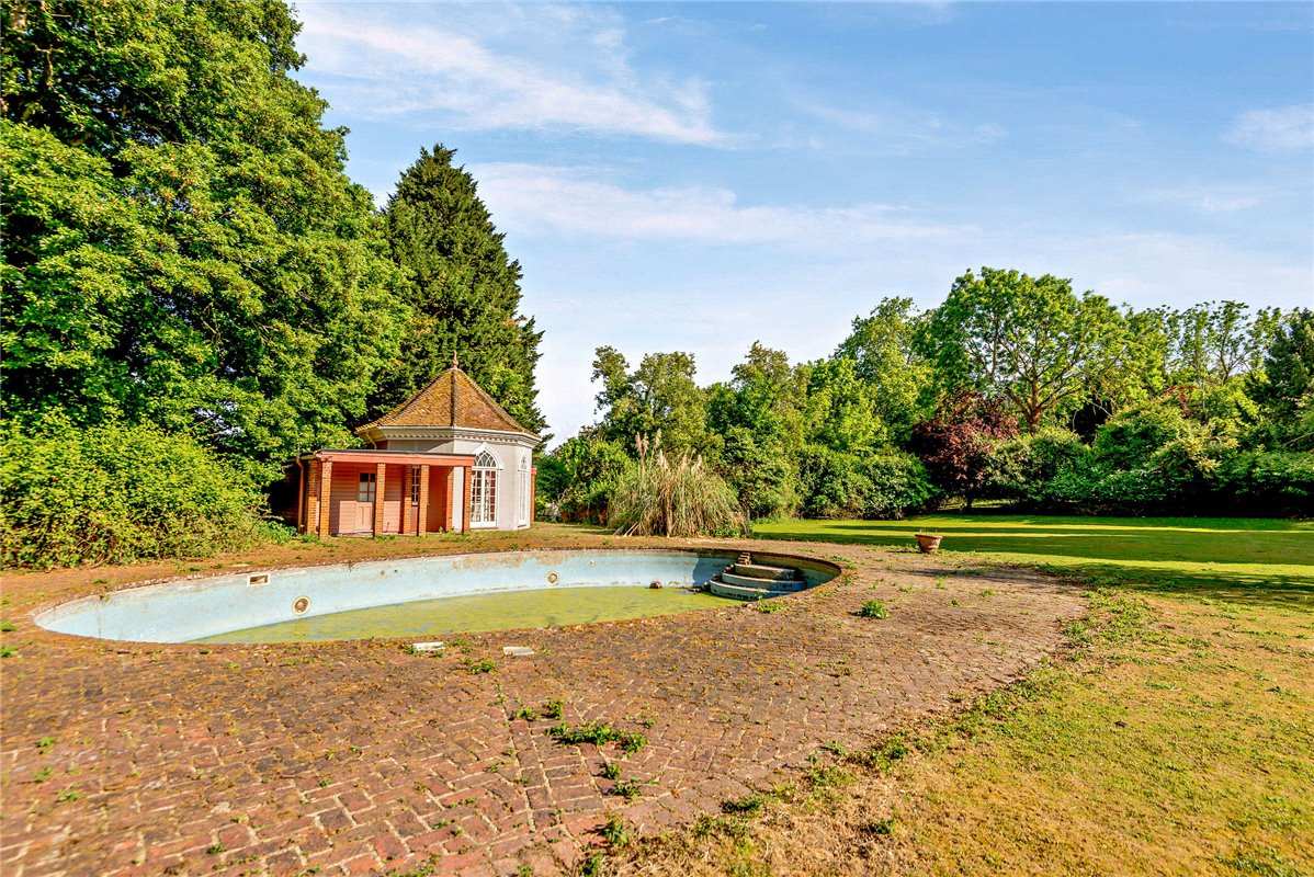 5.5 Sq Ft Country Estate, Priest Hill, Old Windsor, SL4 - Available, Image 32