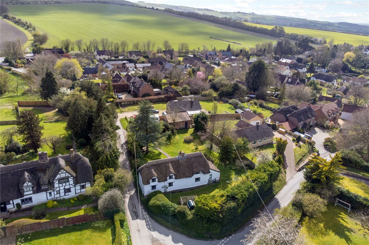 3 bedroom House, Park Lane, Cherhill, SN11 - Available, Image 3