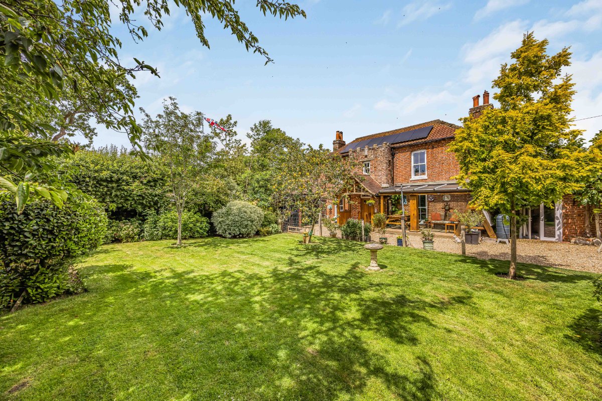 5 bedroom House, Hunston Mill House & Cottages, Selsey Road, PO20 - Available, Image 6