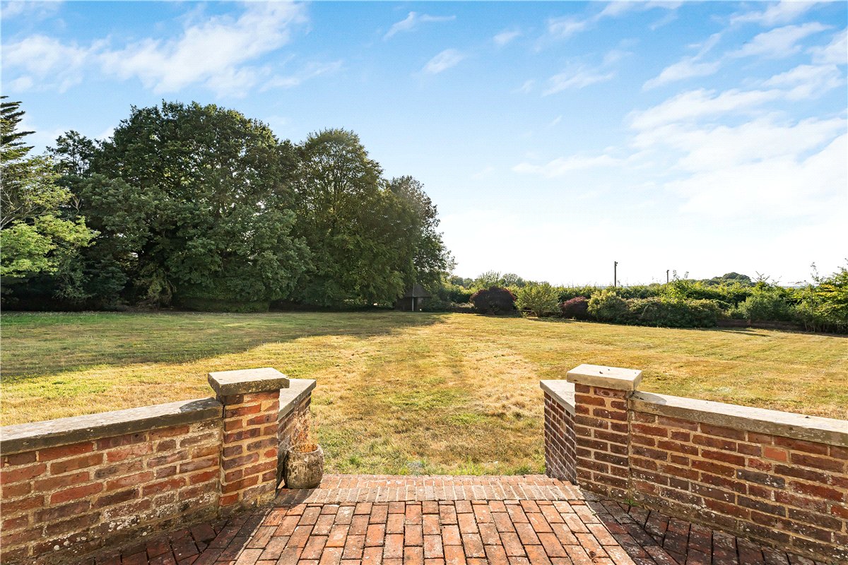 10 bedroom House, Frith Hill, South Heath, HP16 - Available, Image 25