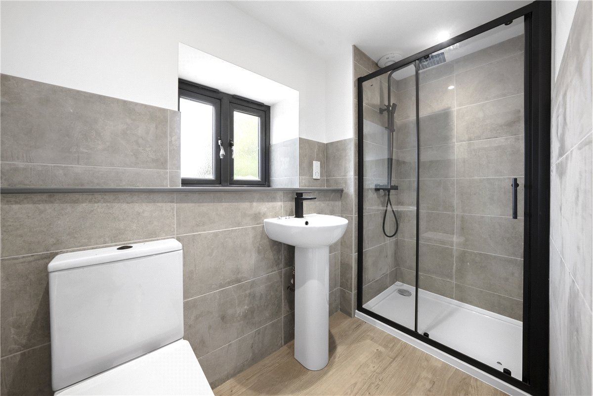 4 bedroom Cottage, Camela Lane, Camblesforth, YO8 - Available, Image 12