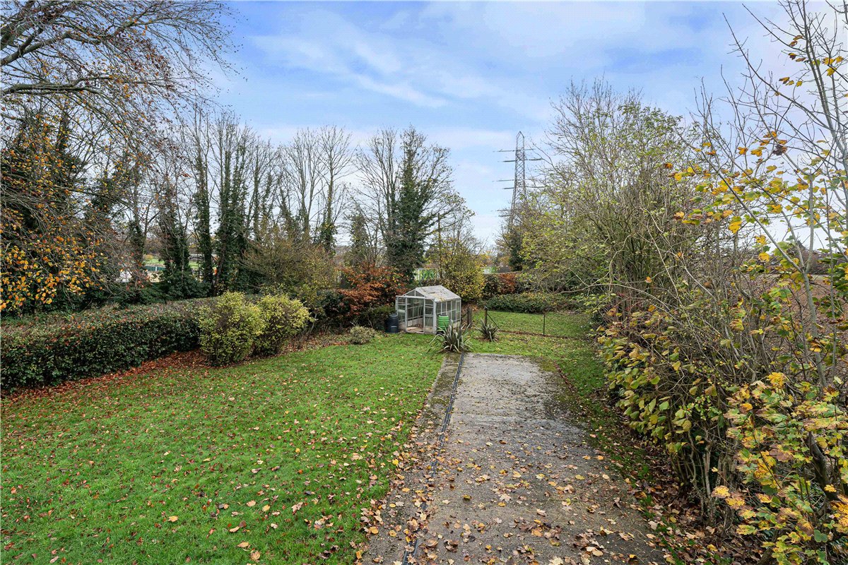 4 bedroom House, Frith Hill, South Heath, HP16 - Let Agreed, Image 1