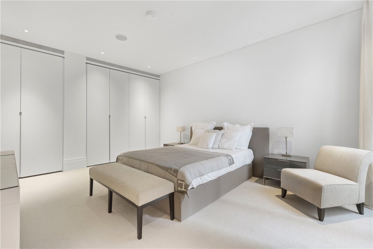 4 bedroom Flat, Chelsea Manor Street, Chelsea, SW3 - Available, Image 5