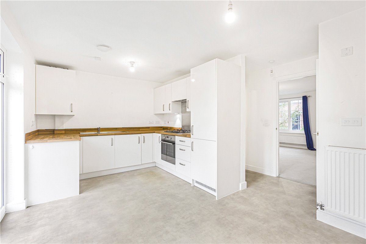 3 bedroom House, Diamond Drive, Didcot, OX11 - , Image 2