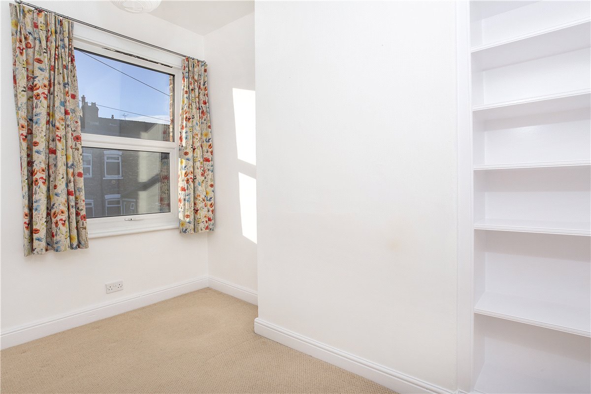 2 bedroom House, Smales Street, York, YO1 - Available, Image 2