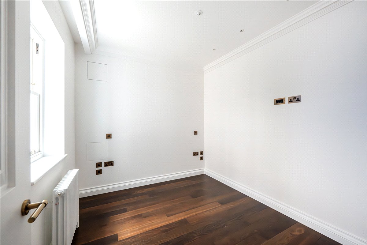 3 bedroom House, Charles Street, London, W1J - Available, Image 15
