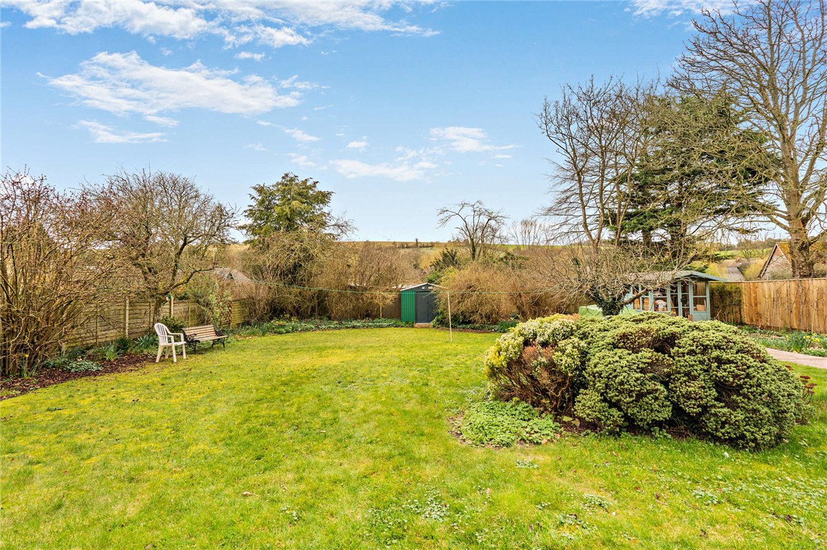 3 bedroom Bungalow, Downs Close, Eastbury, RG17 - Available, Image 14