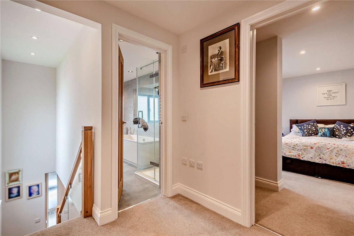 4 bedroom House, King John Road, Kingsclere, RG20 - Available, Image 9