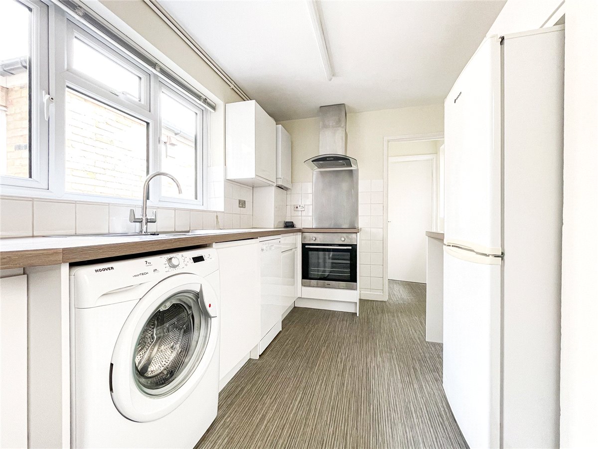 2 bedroom House, Pages Close, Histon, CB24 - , Image 5