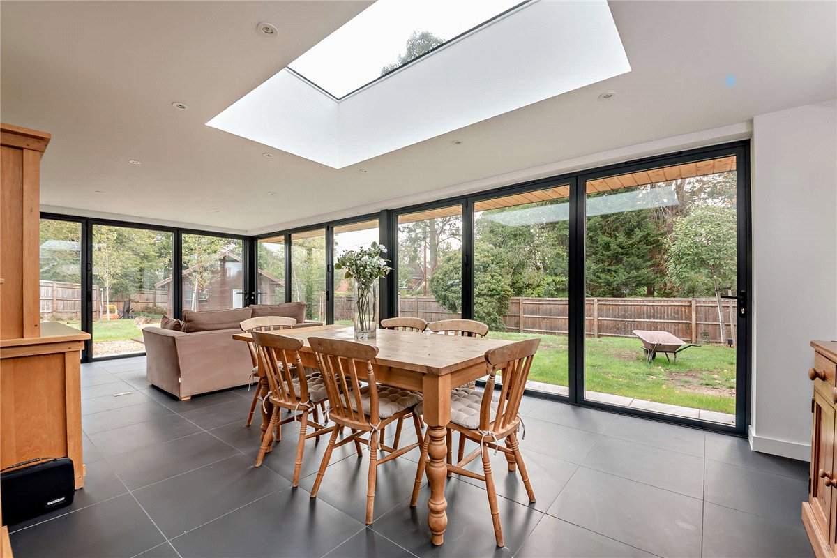 4 bedroom House, Falcon House Gardens, Woolton Hill, RG20 - Available, Image 6