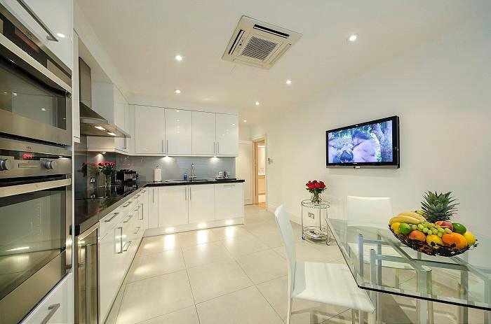 4 bedroom Flat, Knightsbridge, Belgravia, SW1X - Available, Image 18