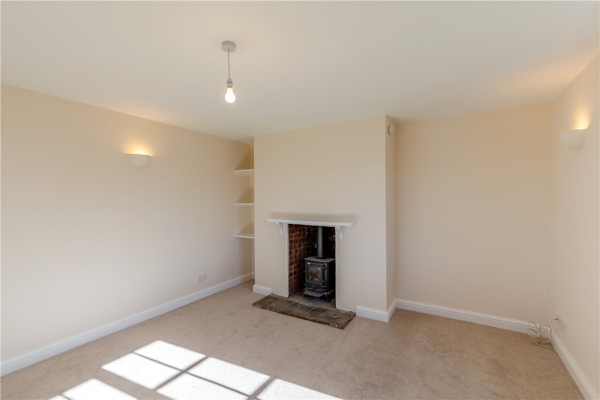 2 bedroom House, Sarsden, Chipping Norton, OX7 - Available, Image 2