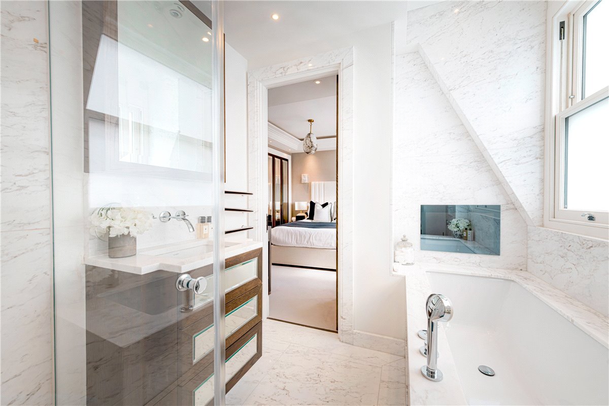 3 bedroom Flat, Prince of Wales Terrace, London, W8 - Available, Image 10