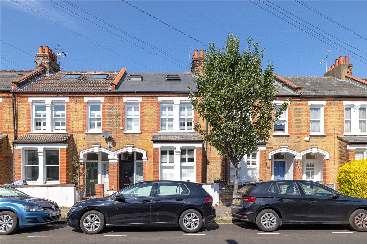 3 bedroom Maisonette, Balvernie Grove, London, SW18 - Sold STC, Image 1
