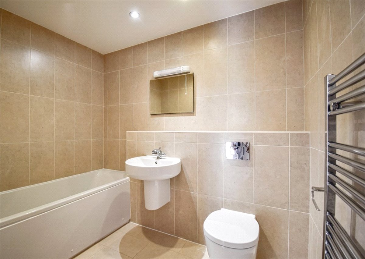 3 bedroom Flat, Wessex Court, 21 Queen Ediths Way, CB1 - Available, Image 5