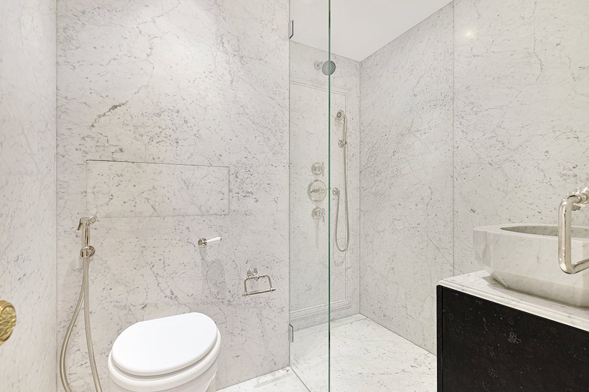 3 bedroom Flat, Pont Street, Knightsbridge, SW1X - Available, Image 9