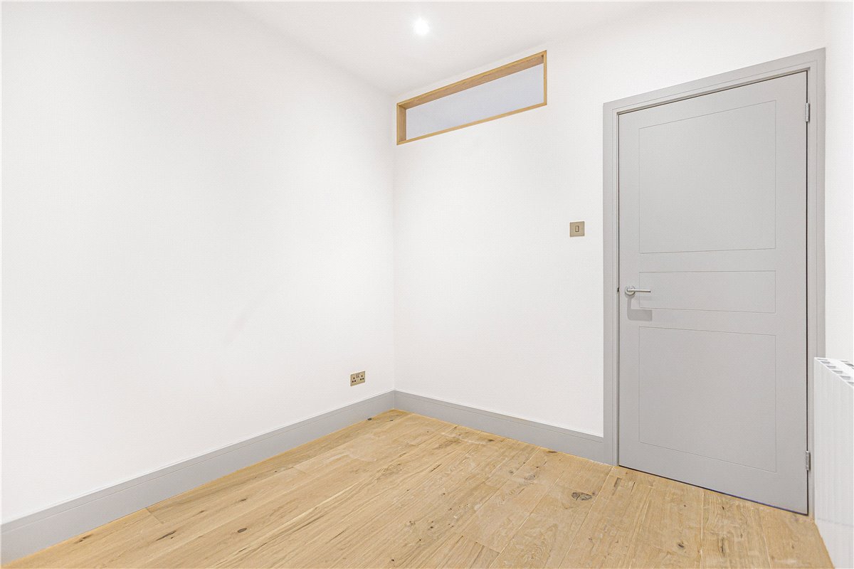 1 bedroom Flat, Walton Street, Oxford, OX2 - Sold, Image 7
