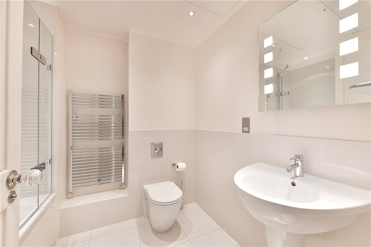 4 bedroom Flat, Upper Grosvenor Street, Mayfair, W1K - Available, Image 9