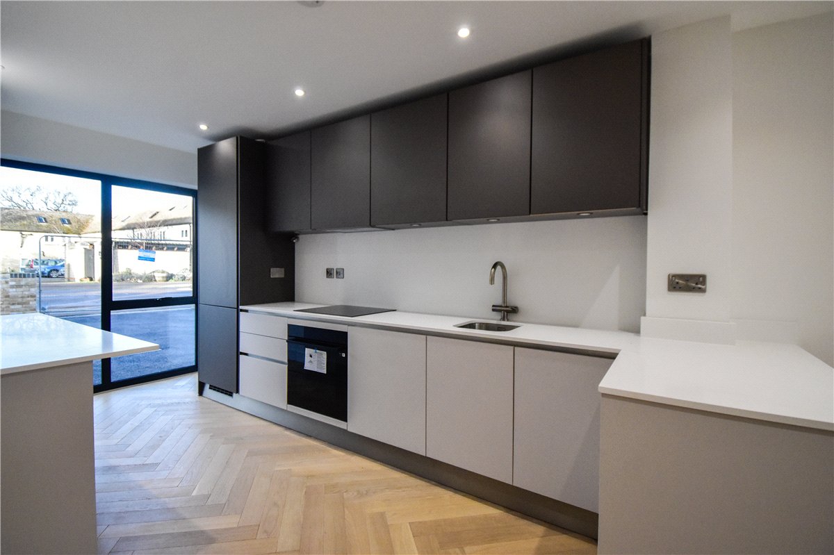 2 bedroom House, High Street, Chesterton, CB4 - Available, Image 8