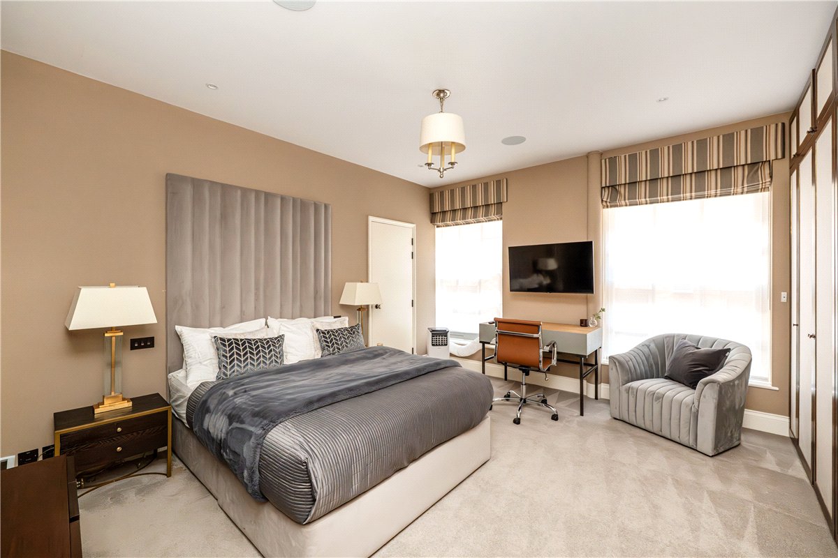 2 bedroom Flat, Strand, Covent Garden, WC2R - Available, Image 10