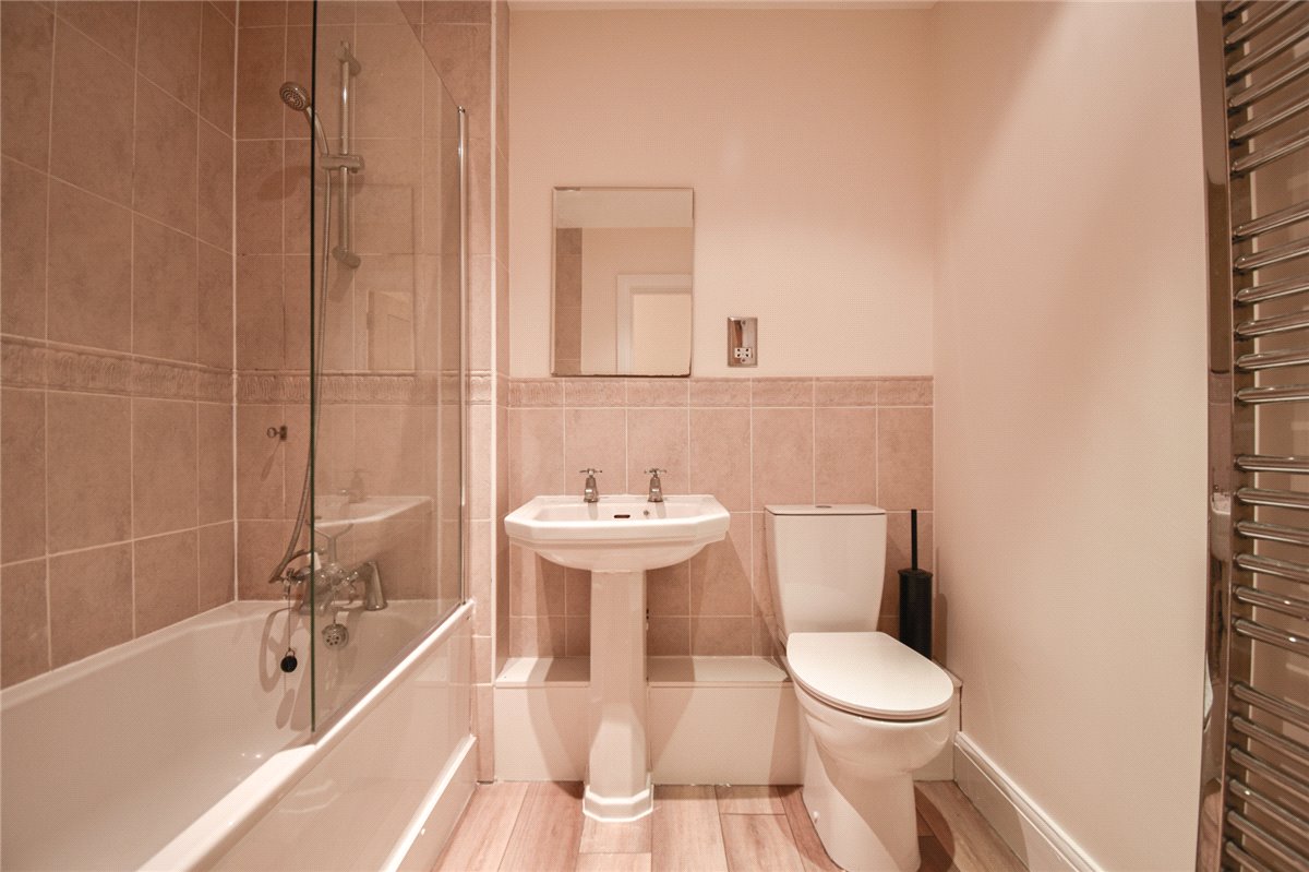 2 bedroom Flat, Queen Ediths Way, Cambridge, CB1 - Sold, Image 2