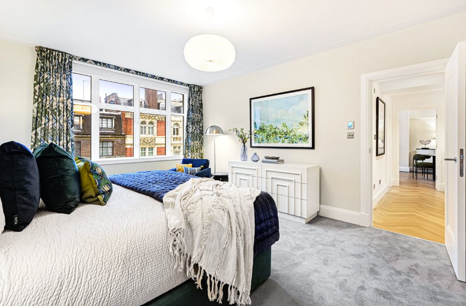 1 bedroom Flat, Richmond Court, 200 Sloane Street, SW1X - Available, Image 2