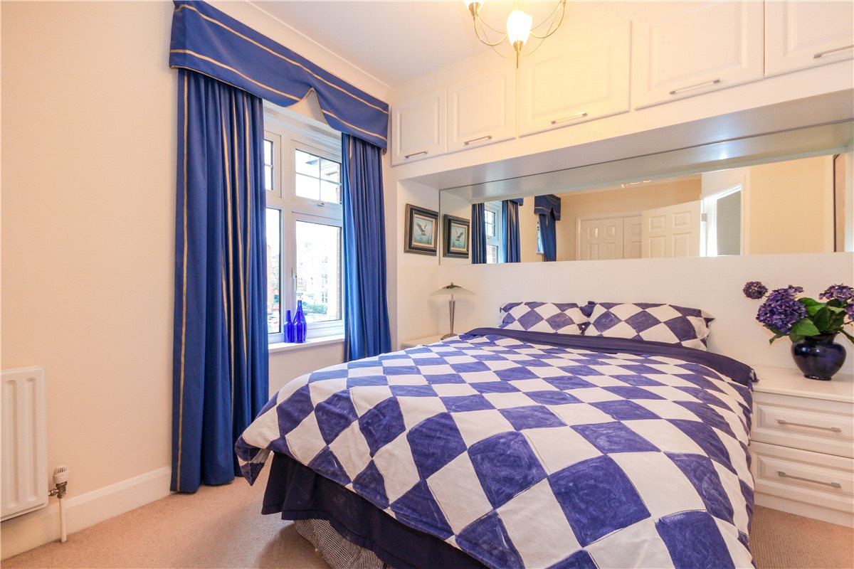 3 bedroom House, Complins Close, Oxford, OX2 - , Image 5