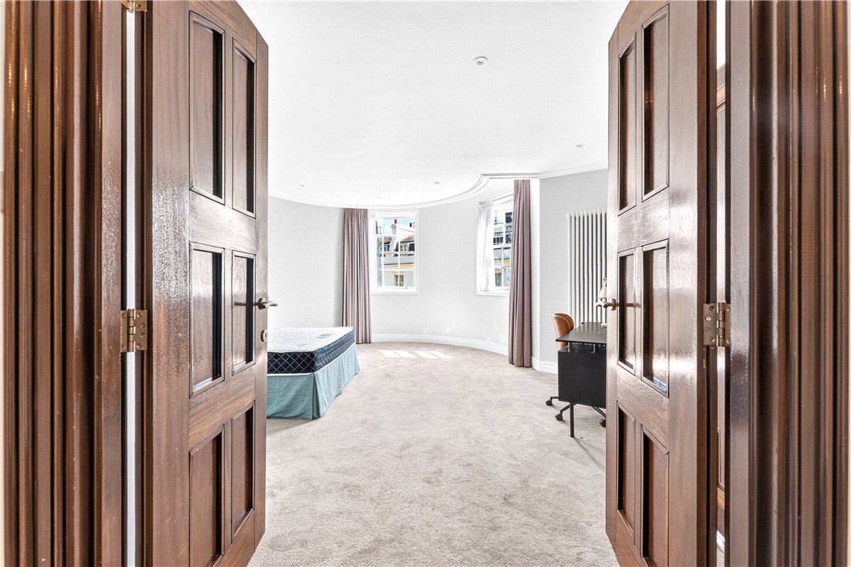 3 bedroom Flat, Gloucester Square, Paddington, W2 - Available, Image 21