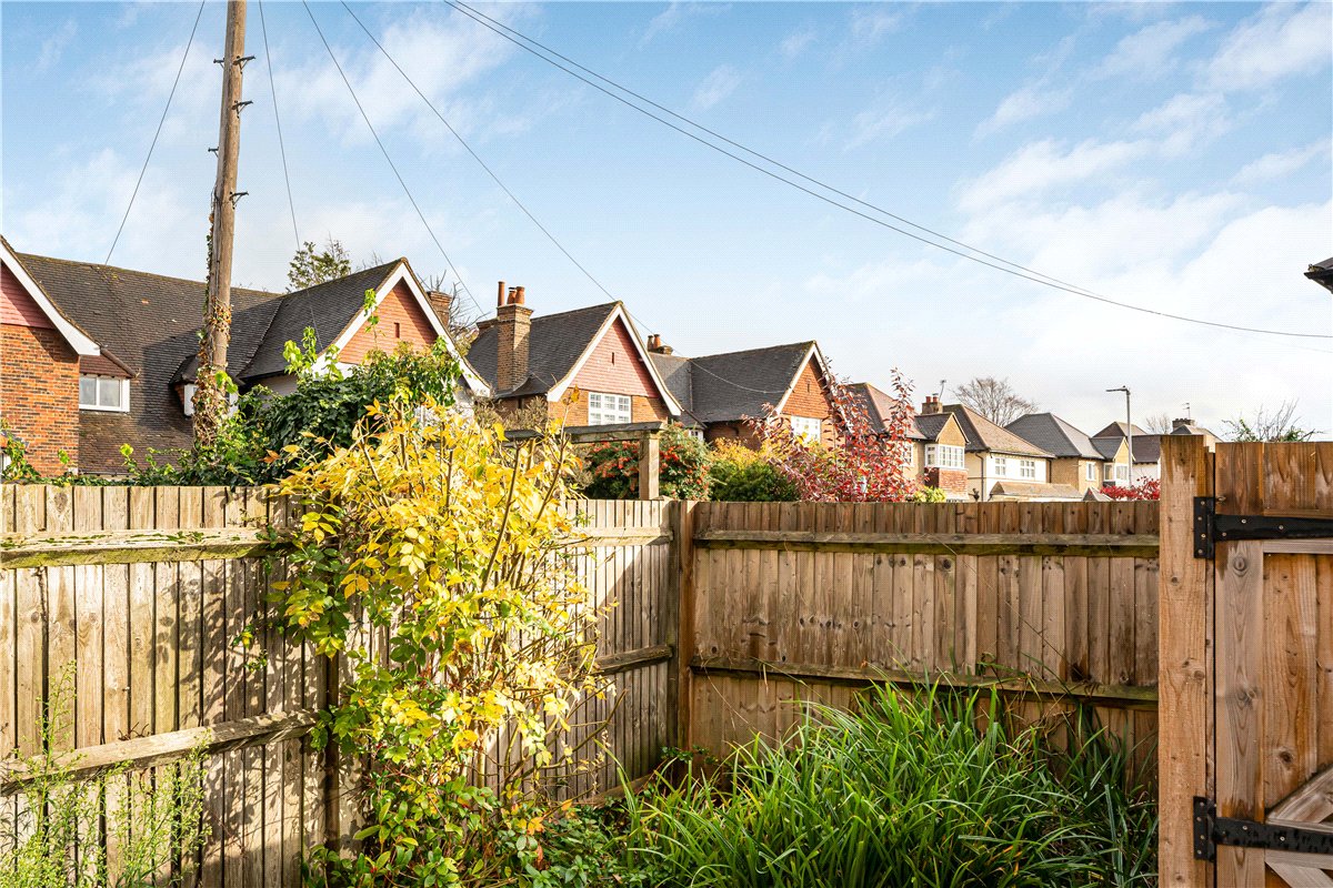 2 bedroom Maisonette, West Ruislip Court, Ickenham Road, HA4 - Sold STC, Image 14