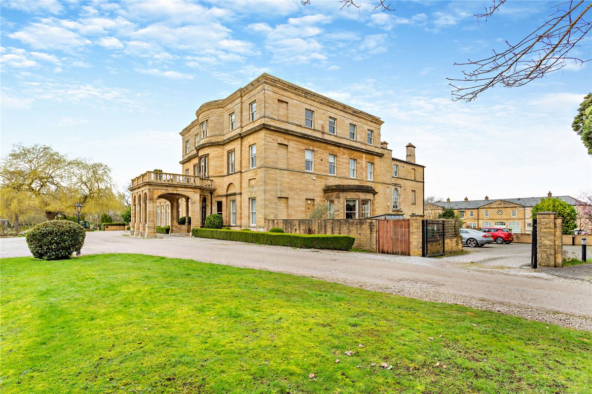 1 bedroom Flat, York Road, Wetherby, LS22 - Available