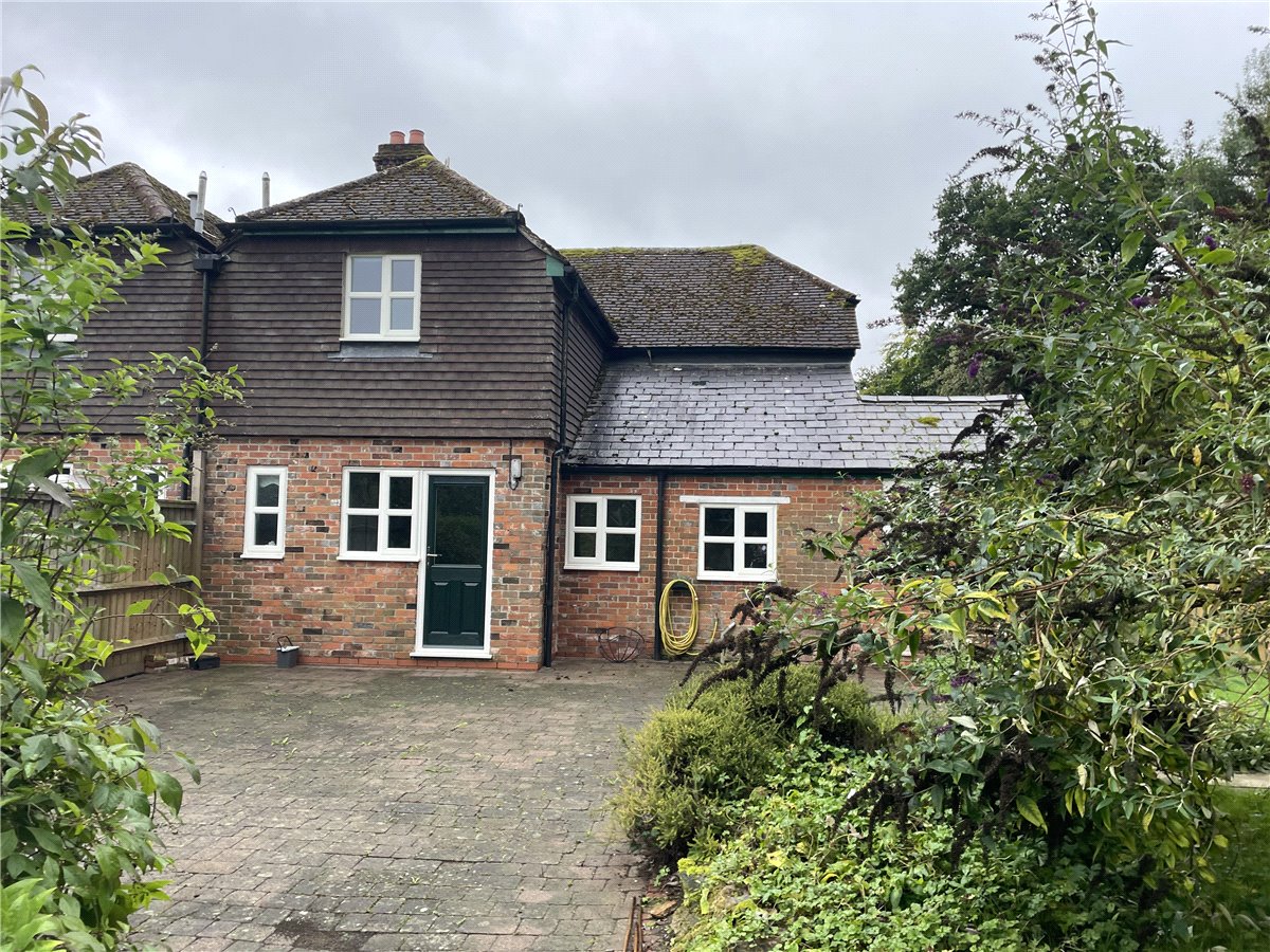 3 bedroom House, Hermitage, Thatcham, RG18 - Available, Image 13