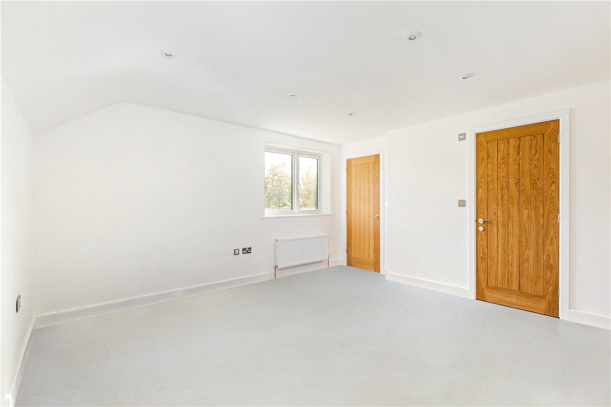 5 bedroom House, Manor Road, Sherborne St. John, RG24 - Available, Image 11