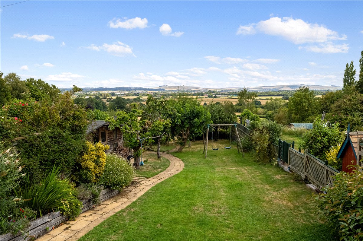4 bedroom House, Bremhill, Calne, SN11 - Available, Image 14