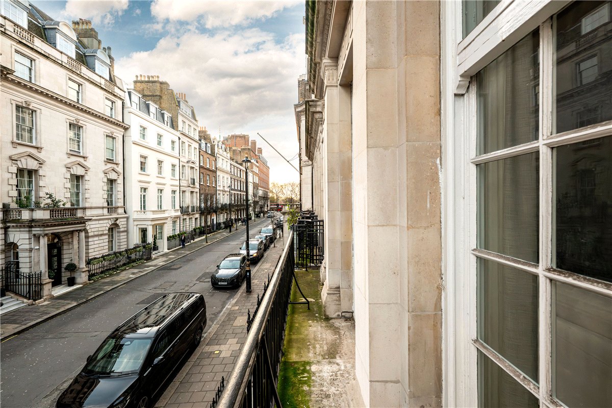 1 bedroom Flat, Upper Brook Street, Mayfair, W1K - Available, Image 22