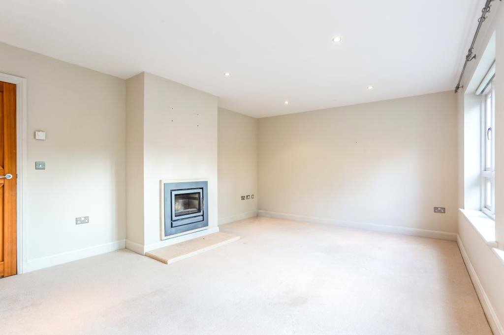 3 bedroom House, Pewsey Road, Rushall, SN9 - , Image 9