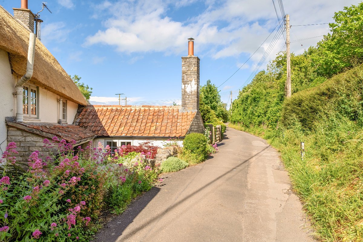 7 bedroom House, School Lane, Compton Dundon, TA11 - Available, Image 9
