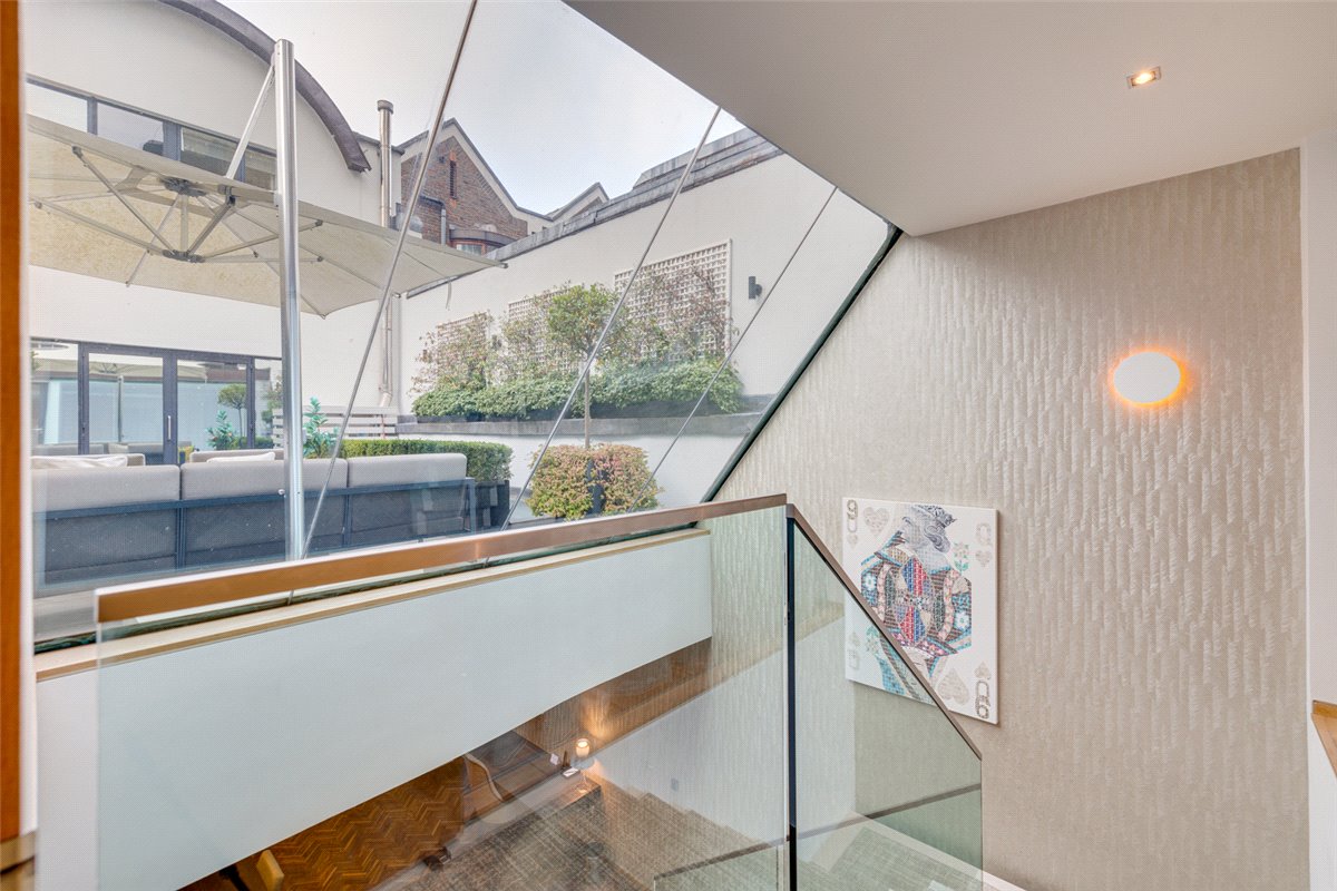 4 bedroom House, Cheval Place, Knightsbridge, SW7 - Available, Image 15