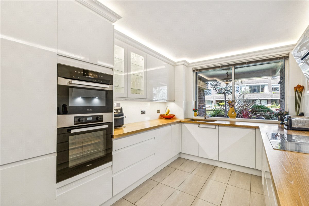 2 bedroom Flat, Stevenage Road, London, SW6 - Available, Image 9
