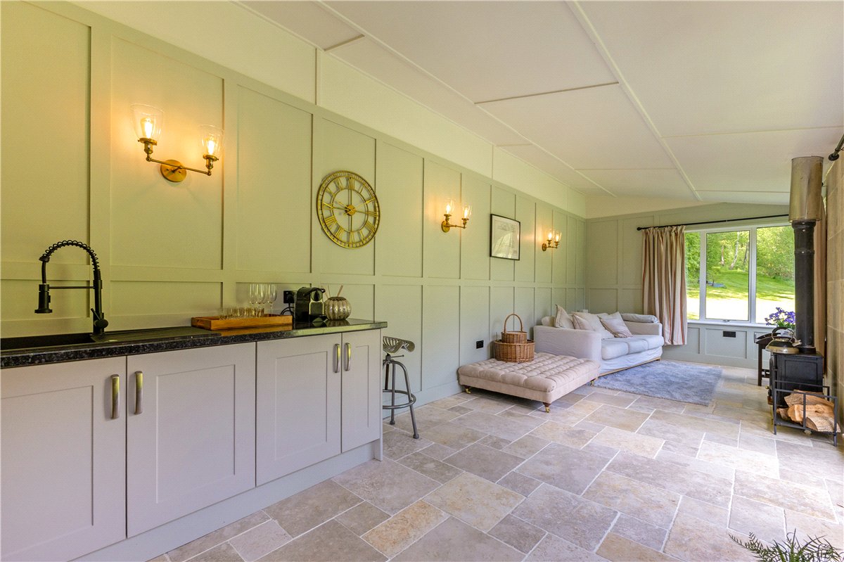 5 bedroom House, The Fairway, Devizes, SN10 - Available, Image 40